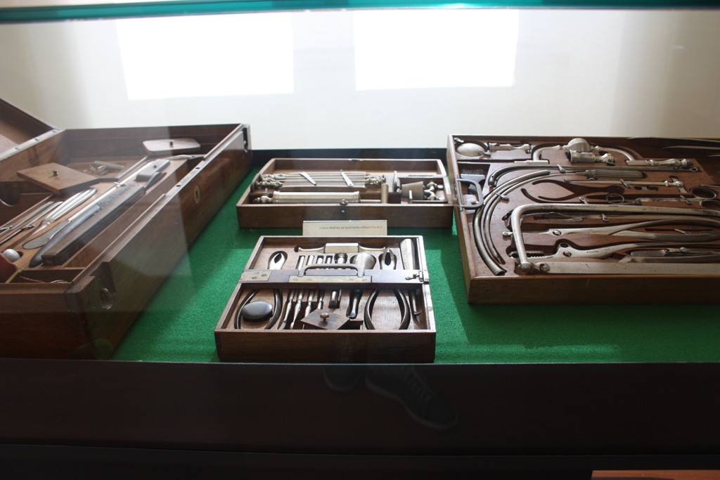 Surgical Travel Sets 6.jpg